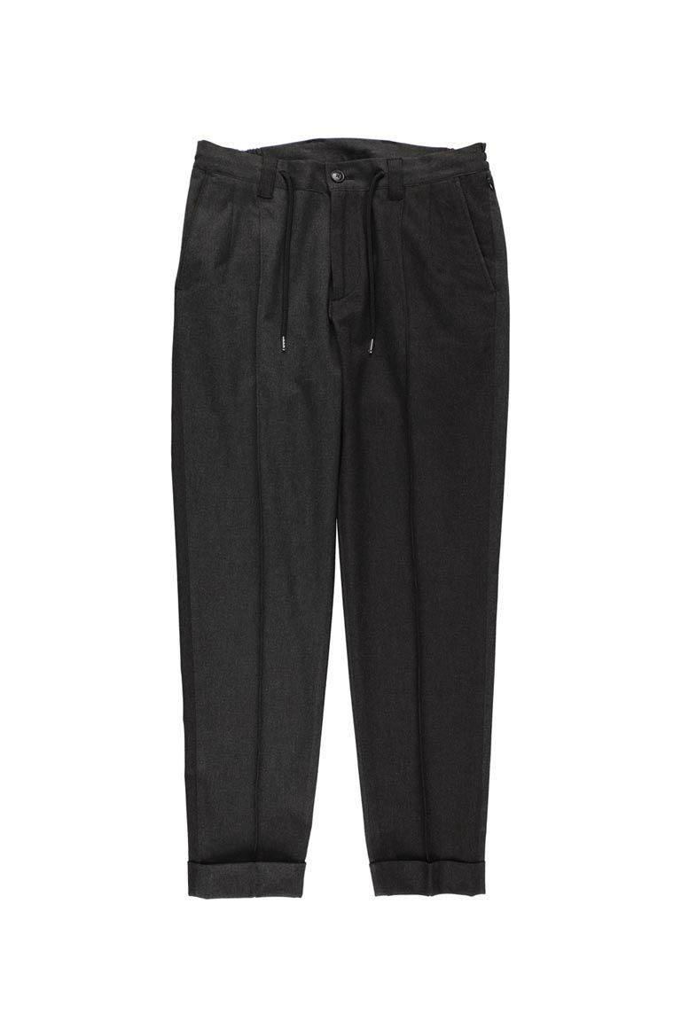 パンツ 1PIU1UGUALE3 BLACK MILITARY CARGO SHORTS 1piu1uguale3（ウノピゥウノウグァーレトレ）のパンツ商品一覧ページ